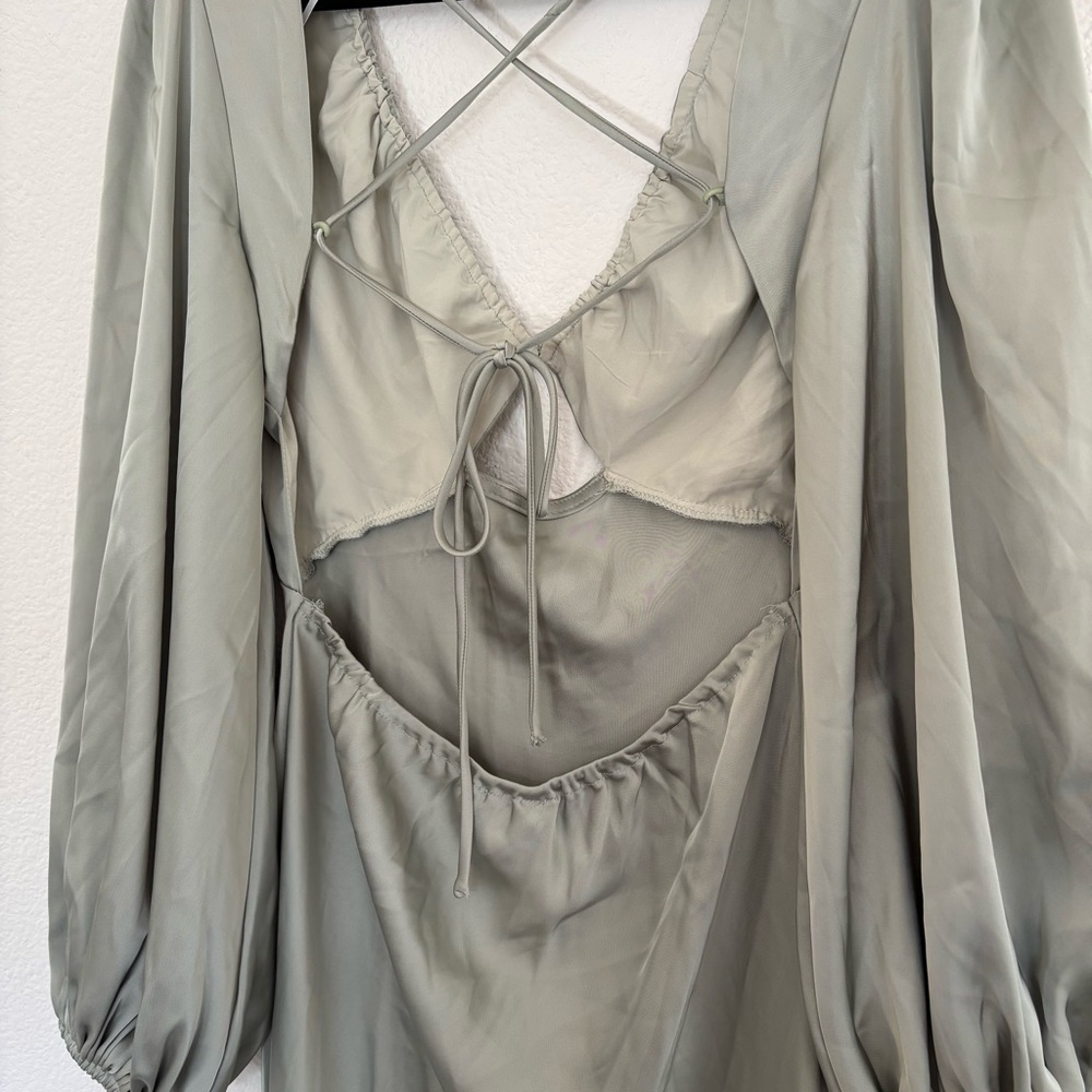 Billy J Cleo Midi Dress Olive NWT - Picture 7 of 8